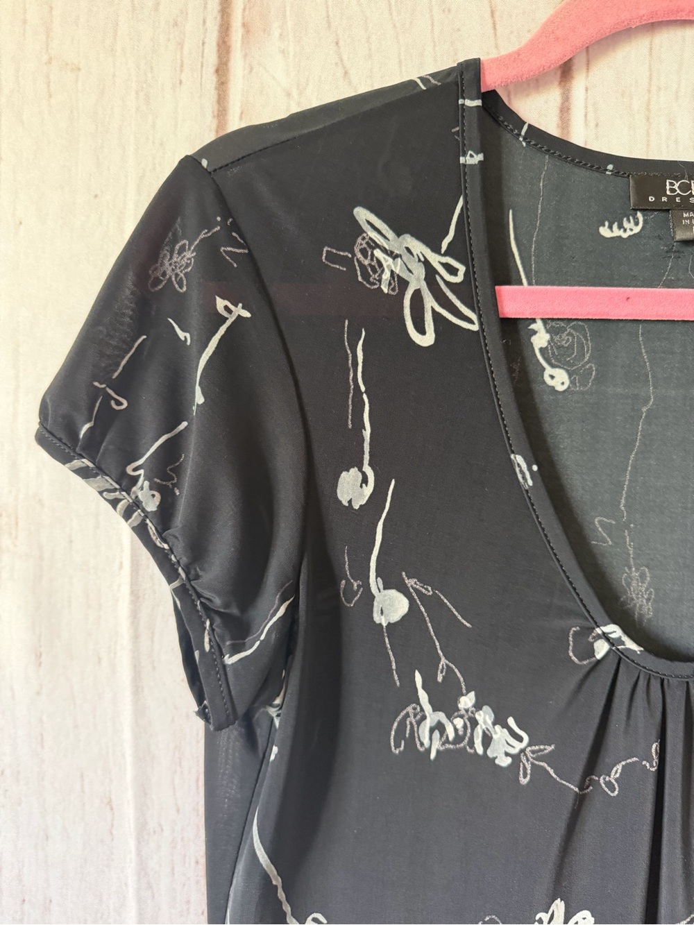 Vintage BCBG Dresses Semi Sheer Black Floral Print Short Sleeve Dress Size L Y2K - Picture 2 of 6